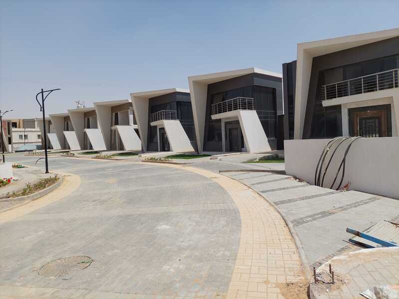 لايف فيو gallery image